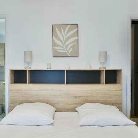 Holiday home Sejourolonne - Maison Para-hotelliere 4 Etoiles, Quartier Calme *