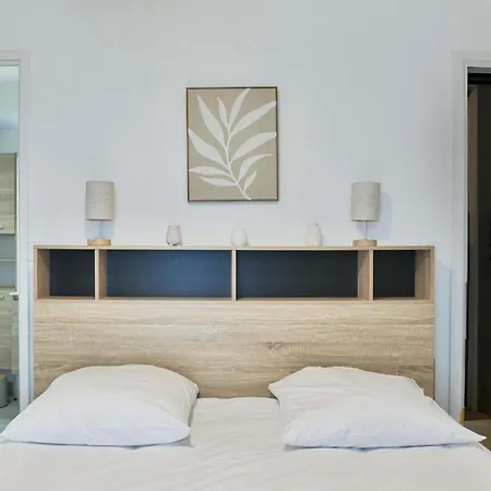 Sejourolonne - Maison Para-hotelliere 4 Etoiles, Quartier Calme Vakantiehuis *