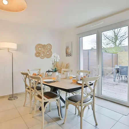 Sejourolonne - Maison Para-hotelliere 4 Etoiles, Quartier Calme Vakantiehuis *