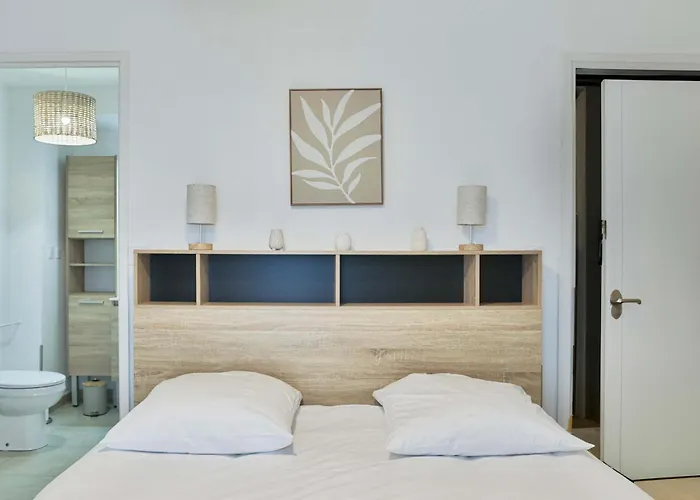 Sejourolonne - Maison Para-hotelliere 4 Etoiles, Quartier Calme Prázdninový dům *