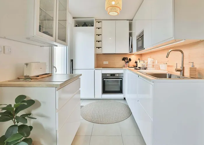 Prázdninový dům Sejourolonne - Maison Para-hotelliere 4 Etoiles, Quartier Calme *