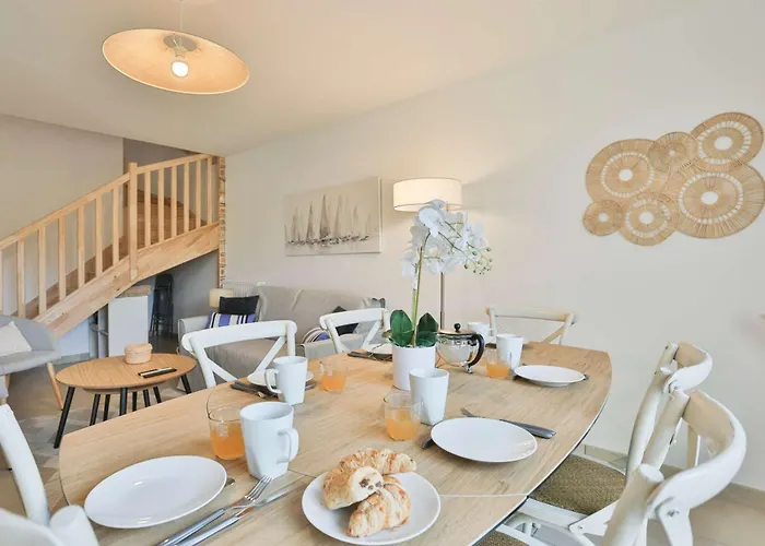 Sejourolonne - Maison Para-hotelliere 4 Etoiles, Quartier Calme *