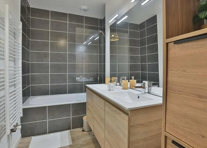 Sejourolonne - Maison Para-hotelliere 4 Etoiles, Quartier Calme Prázdninový dům *